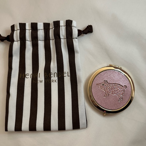 ✨🤍 NEW Henri Bendel RARE Limited Edition Year of the Pig Double Compact Mirror - Picture 4 of 17
